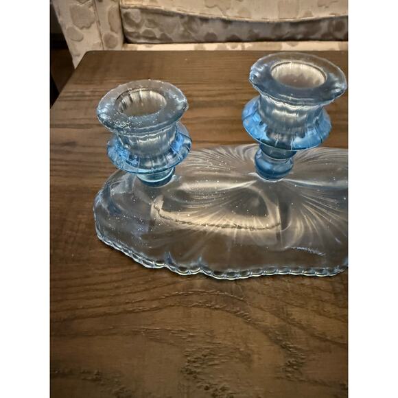 CandleStick Holder - Blue Oval Caprice - 3-Lite Cambridge Caprice - Picture 4 of 10